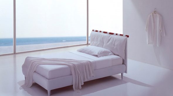 az ágy fehér