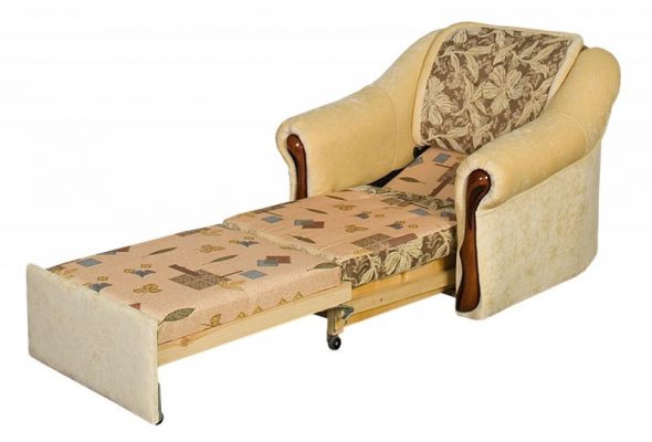 Tuolihuoneen taitettava sohva ja taitettava tuoli