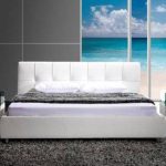Letto bianco in ecopelle