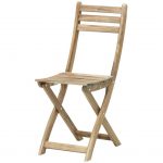 Kerusi kayu lakukan sendiri