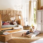 מיטת קומתיים בחדר הילדים