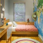 gondoskodjon a bútorok egy kis gyermekszobában