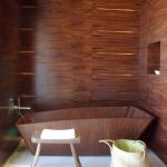 bagno di legno