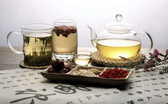Tè nella lotta contro l'odore dei mobili nell'appartamento