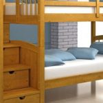 Dětská postel ze dřeva
