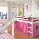 růžová dětská podkrovní postel