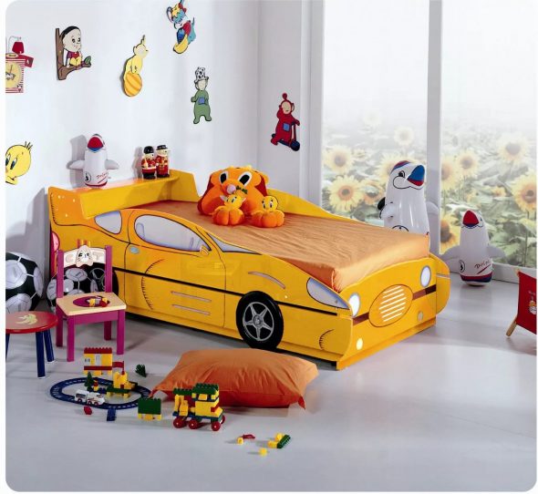 ágy autó sárga