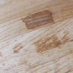 voskování dřevěného nábytku