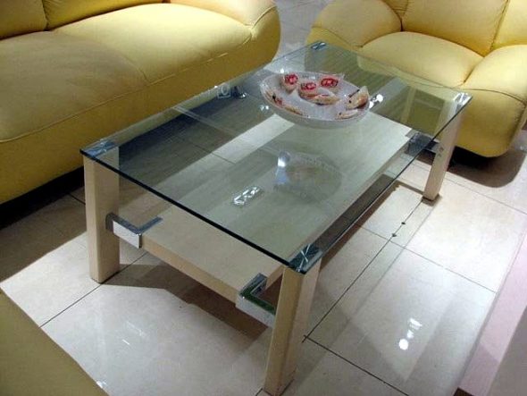 Udělej si skleněný stůl