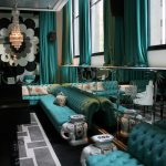 turquoise bank donker interieur