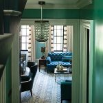 turquoise bank in de kamer