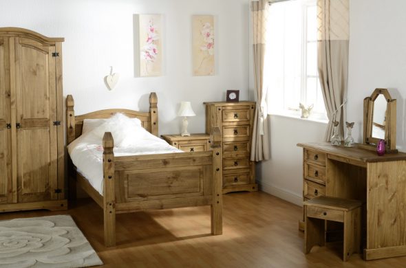dřevěná ložnice