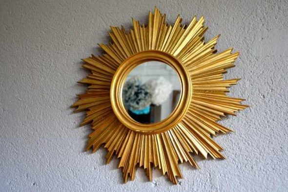 Sluneční zrcadlo s dodatečným dekorem