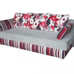 Katil sofa dengan jalur tilam ortopedik