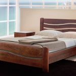 fából készült fotó ágy