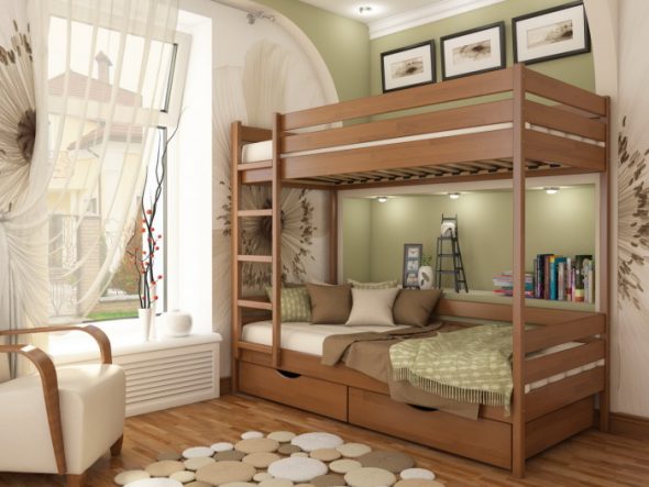 מיטות עץ בחדר הילדים