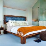 foto del letto in legno massello