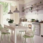 Mobilier de style scandinave dans la conception de la cuisine