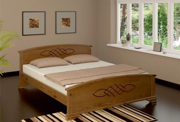 Murom master bed