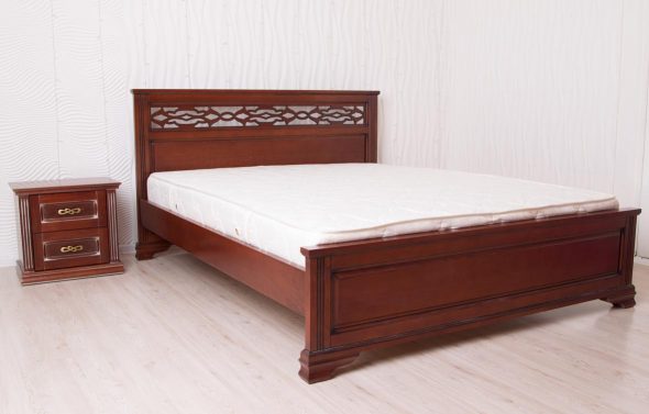 ágy matraccal