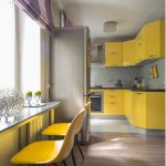 žlutá kuchyně