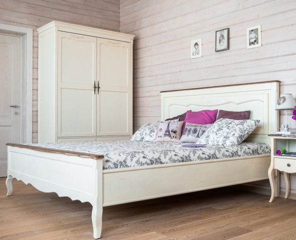 Bed 150x200 Blanc bonbon 9341S
