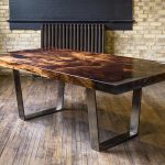 Table en bois et résine époxy