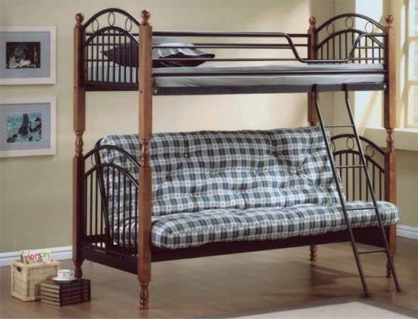 سرير بطابقين الحديد