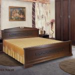 dřevěná postel AVIZIYA