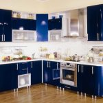 angolo cucina blu scuro