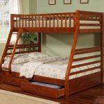 dřevěné postele photo