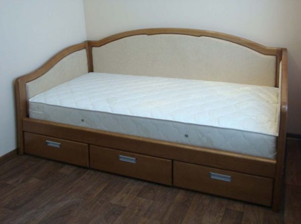 beli katil sofa untuk seorang remaja