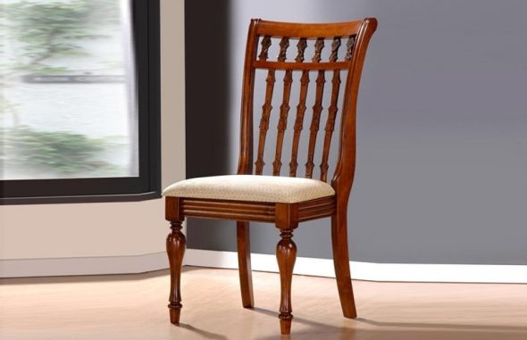 puinen tuoli
