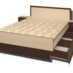 Het bed Comfort met drie laden is gemaakt van een spaanplaat in de gecombineerde kleur