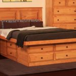 katil double kayu dengan laci idea foto untuk bilik tidur kecil