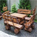 ריהוט עץ מעץ - שולחן וספסלים