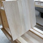 Bútor pajzs tömör fából