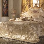 luxusní kovová postel