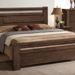 Set da letto in legno naturale