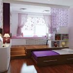 Bilik tidur untuk kanak-kanak perempuan dalam warna ungu dengan katil tarik keluar