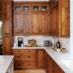 Fából készült sarok konyha