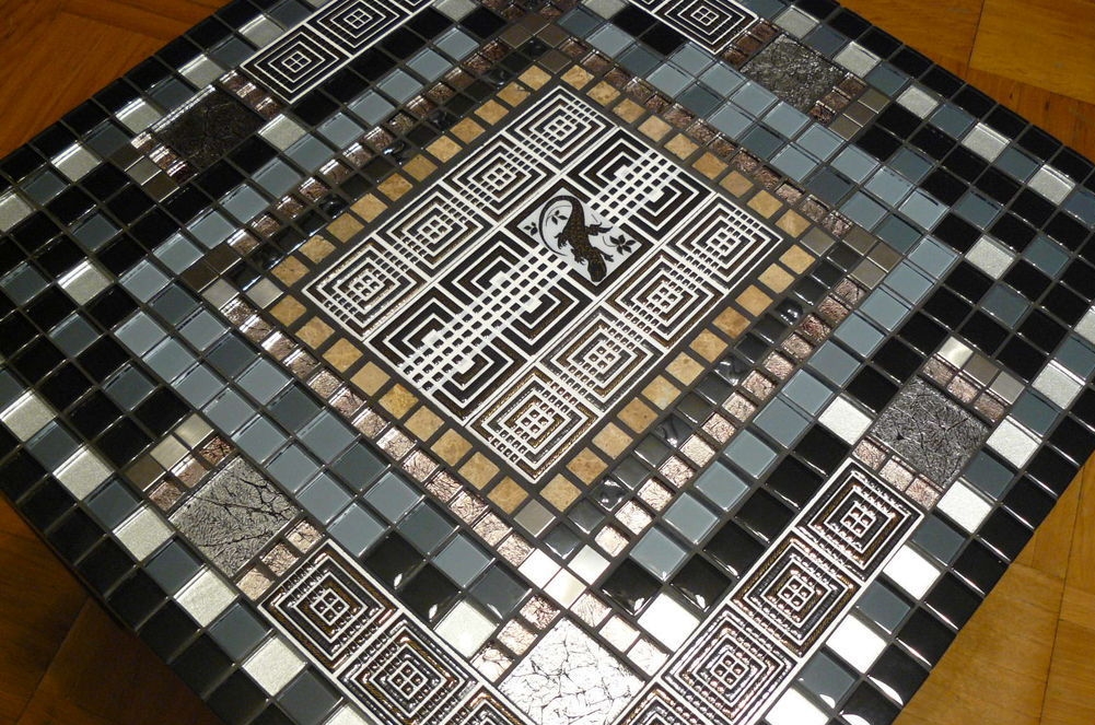 tavolino in mosaico