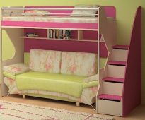 Beau et confortable mobilier dans la chambre des filles