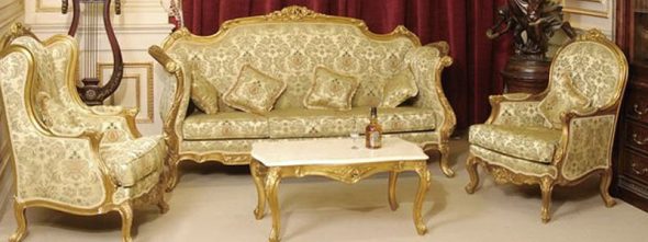 Huonekalut olohuoneessa barokin tyyliin