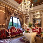 Tirai untuk ruang tamu dalam gaya Baroque
