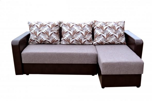 Sudut sofa dipenuhi dengan busa poliuretana