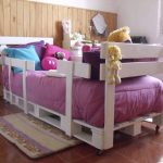 Dětská postel ze šrotu