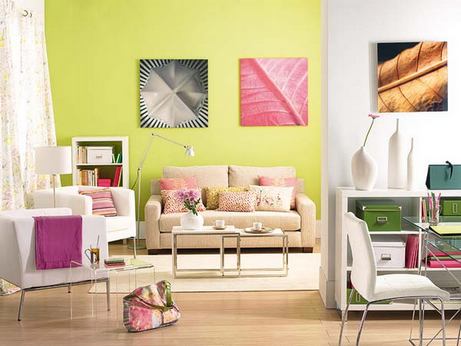 Sofa neutral di pedalaman warna