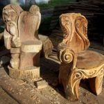 Stolar gjorda av carving