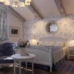 Chambre confortable de style provençal